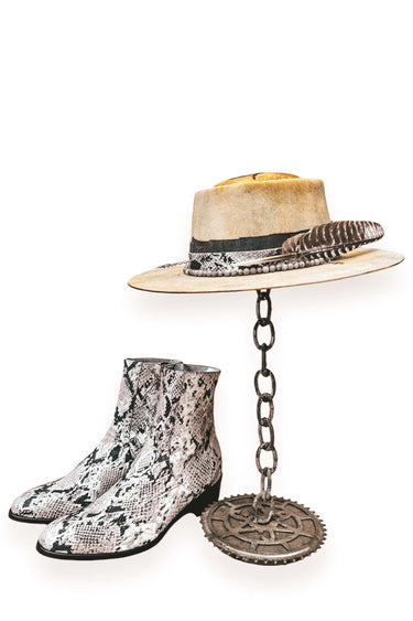 TWISTED DREAMS HAT + BOOTS