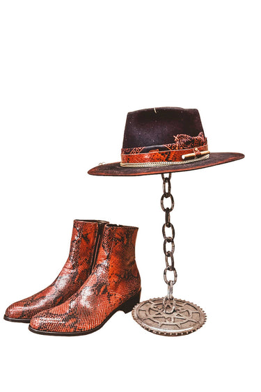 VICIOUS CIRCLES HAT + BOOTS